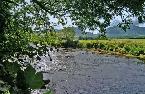 Clogheen Casa | Ballyboy Cottage - Three Bedroom House, Sleeps 6