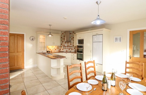 Castletownsend Cabaña | BALLYCAHANE, country holiday cottage in Castletownshend, County Cork