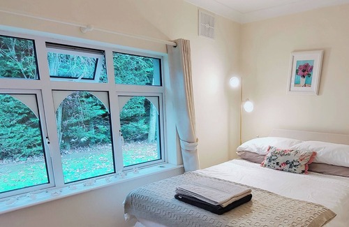 Cut Bush Casa | Ballysax House