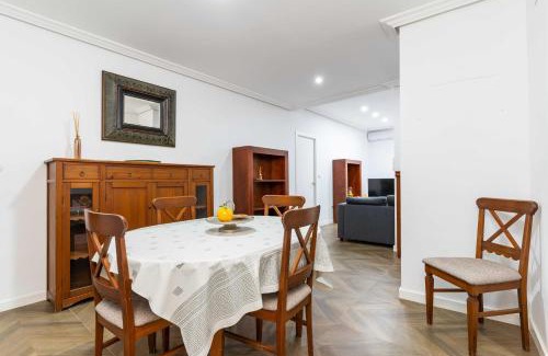 El Pilar Apartamento | Balmes Flat Central Market