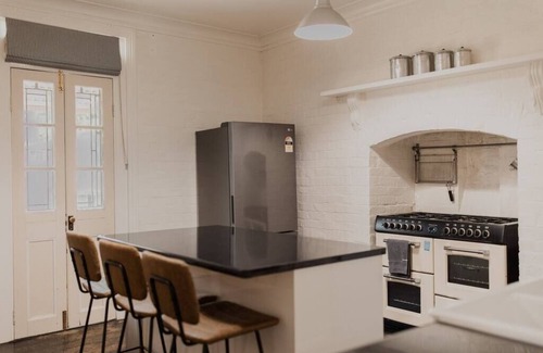 Inverell Casa | Balmoral - Historic luxe stay in heart of Inverell