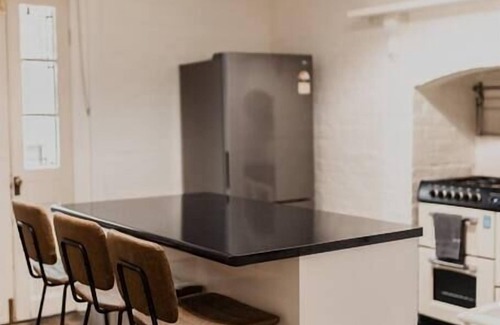 Inverell Casa | Balmoral - Historic luxe stay in heart of Inverell