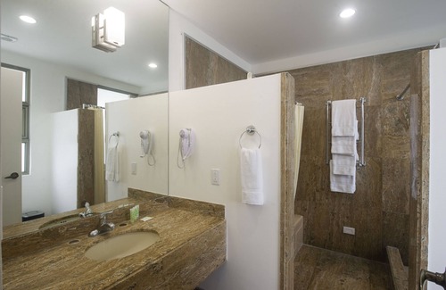 San José Hotel | Balmoral Suites