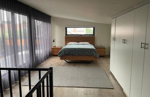 Essendon Villa | BALMORAL VILLA