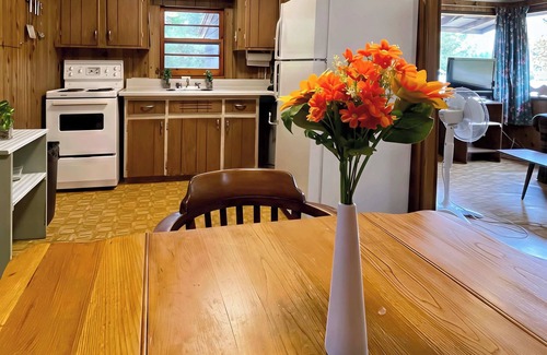 Rosedale Casa | Balsam Lake - 2-Bedroom Cottage #2