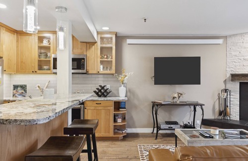 Moose Wilson Road Condominio | Balsam Lodge A2 - Updated Aspens Location!