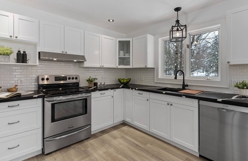 Huntsville Casa | Balsam Retreat- Muskoka Getaway Pet Friendly