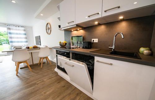 Damp Casa | Baltic Village