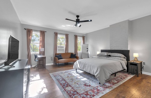 Downtown Baltimore Apartamento | Baltimore Hopkins Medical Apt. 4- walking distance to Fells Point & Inner Harbor