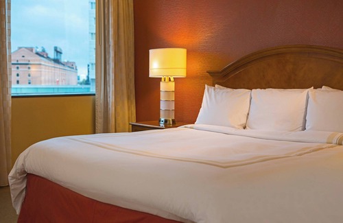 Downtown West Hotel | Baltimore Marriott Inner Harbor at Camden Yards
