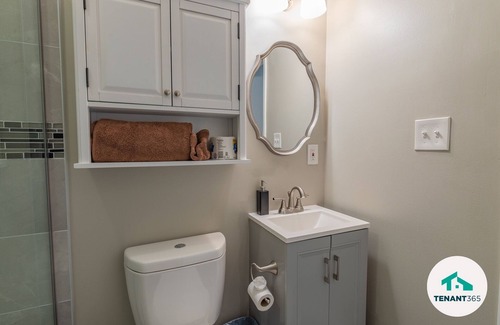 Downtown Baltimore Apartamento | Baltimore's Best Home Away From Home 2 Bedroom Apts by Redawning