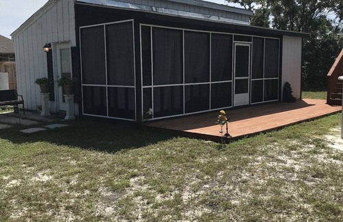 Gulf Breeze Cabaña | Bam!!! A lot of bang for the money! Late summer special 69 dollars nightly!