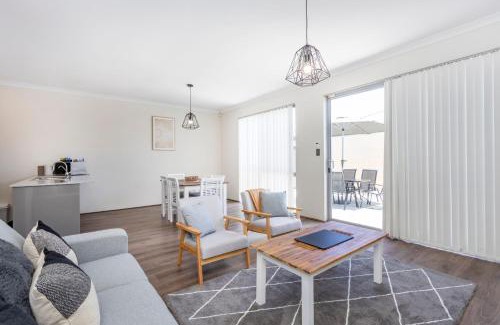 Harrisdale Casa | Bambili Family Place