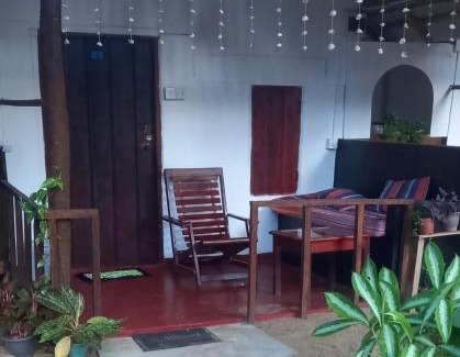 Pottuvil Division 2 Hotel | Bamboo Bay