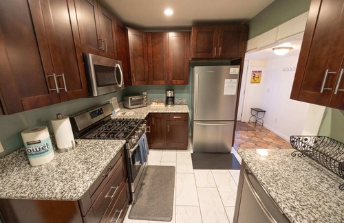 Grant Hill Casa | Bamboo House (Downtown, Convention Center) 3BR