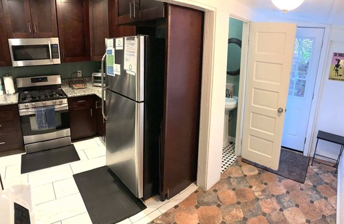 Grant Hill Casa | Bamboo House (Downtown, Convention Center) 3BR