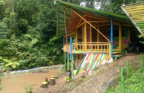 Tinggimoncong Complejo | Bamboo Park & Resort Malino