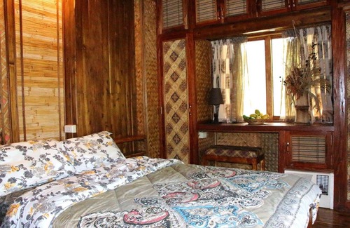 Puerto Princesa City Centre Cama Y Desayuno | Bamboo Rooms & Cottages by Dang Maria BB