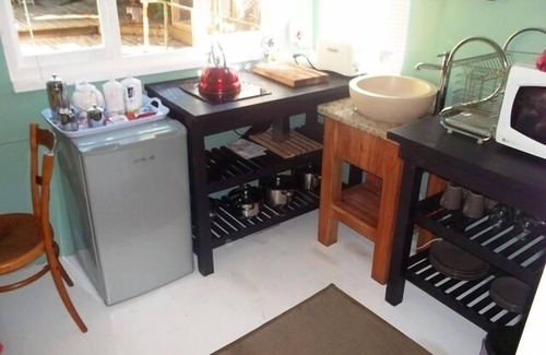 Hunter's Home Casa | Bamboo, The Guest House