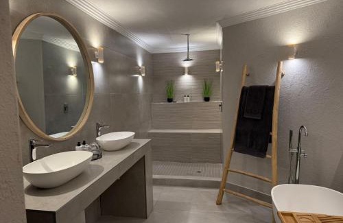 Ligfontein Cabina | Bambuu Lakeside Lodge
