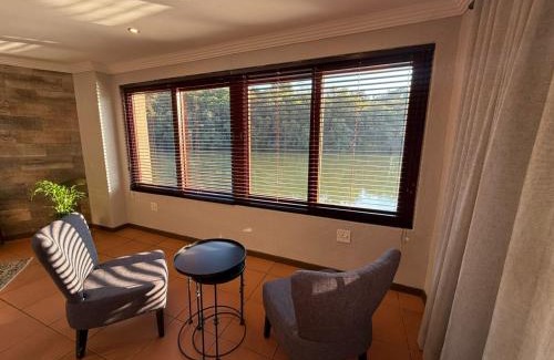 Ligfontein Cabina | Bambuu Lakeside Lodge