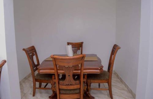Surulere Apartamento | Bamgbose Apartments - Sleeps 2 - Parking - Balcony