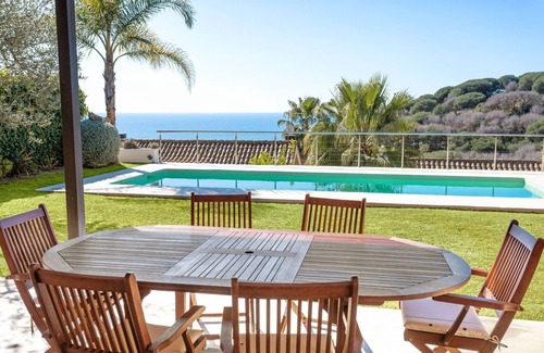Arenys de Mar Casa | BANANA - Hermosa casa en ARENYS DE MAR con piscina y jardín privados, y una impresionante vista del mar Mediterráneo!