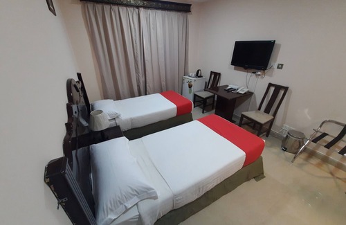 Naif Hotel | Banana Hotel