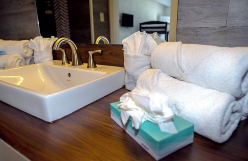 Panama City Beach Hotel | Banana Peel Lodge