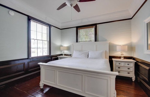 Historic Seaport Casa | Banana's Foster Guesthouse