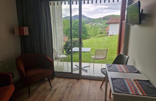 Souraide Apartamento | BANCA Piscine Vue Montagnes