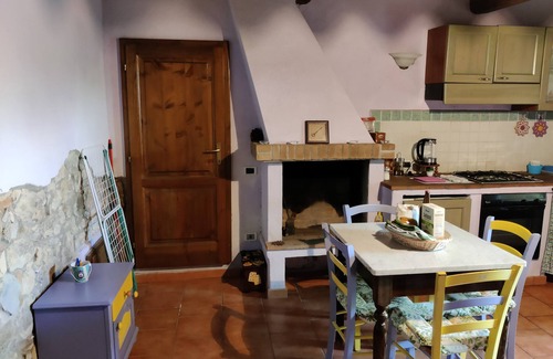 Castellina Marittima Casa | Banditelle Rosse App."Acetosella"