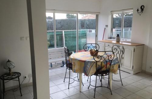 La Celle-sous-Gouzon Apartamento | Bandol appartement classé 2 étoiles