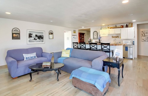 Bandon Casa | Bandon Home w / Ocean View & Yard - ¡Camina hasta la playa!