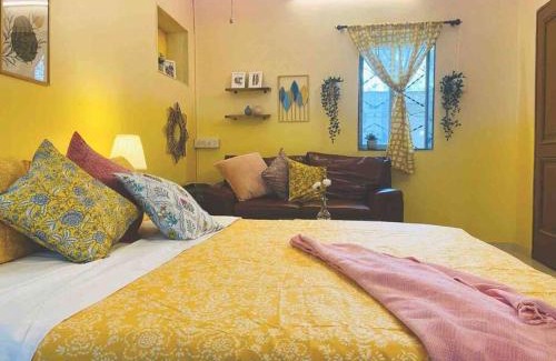 Pali Hill Apartamento | Bandra Studio Lokhandwala House, Near Carter Road, Palli Hill by Connekt Homes