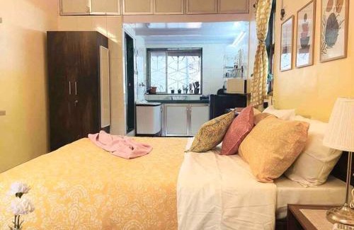 Pali Hill Apartamento | Bandra Studio Lokhandwala House, Near Carter Road, Palli Hill by Connekt Homes