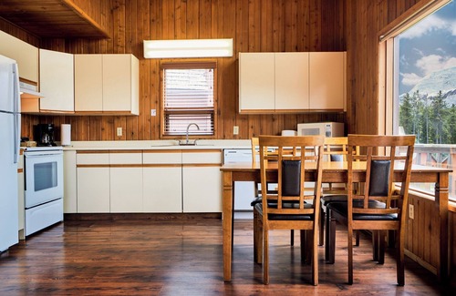 Canmore Cabina | Banff Gate Mountain Resort