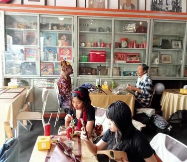 Talat Yot Casa | Bang lumphu house&bistro