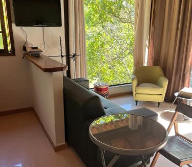 Miguel Pereira Casa | Bangalô no vale de Vera Cruz