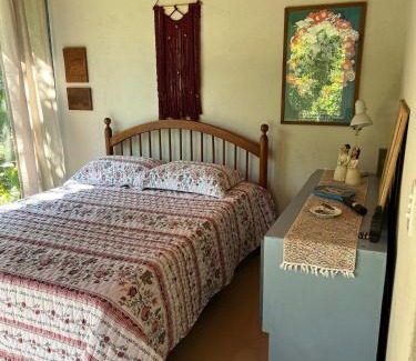 Miguel Pereira Casa | Bangalô no vale de Vera Cruz