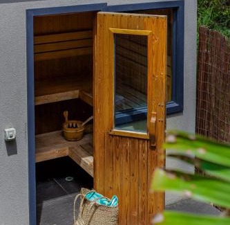 Frankston South Casa | Bangalay Palms