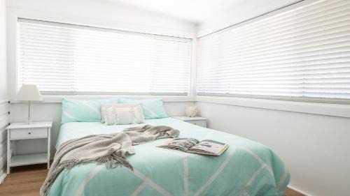 Ettalong Beach Casa | Bangalow Beach House - Ettalong, pet friendly, walk to beach,shops,cafes
