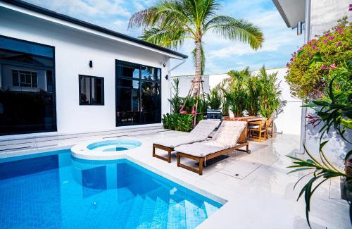 Bang Rak Phatthana Casa | Bangkok Luxury Private Pool & Jacuzzi Villa , Daily Maid