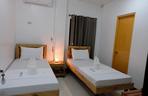 Coron Town Proper Casa | Bangles Homestay