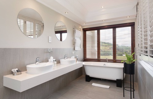 Cape Winelands Cabina | Banhoek Lodge