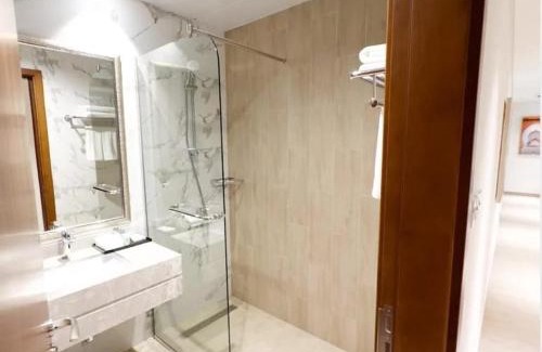 Baniyas East Apartamento | BANIYAS PLAZA HOTEL APARTMENTS