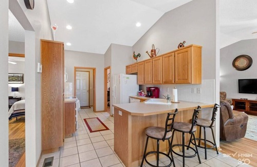 Bella Vista Casa | Banjo's Hideaway In The Woods. Pet friendly