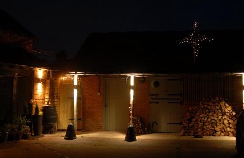 Hanwood Casa | Bank House Barn