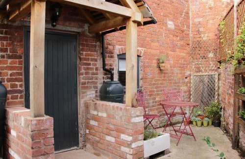 Hanwood Casa | Bank House Barn