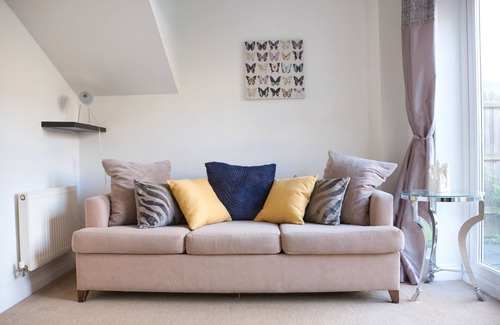 Peterborough Casa | Bank Side House